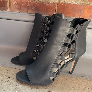 BCBG Stiletto (Black)